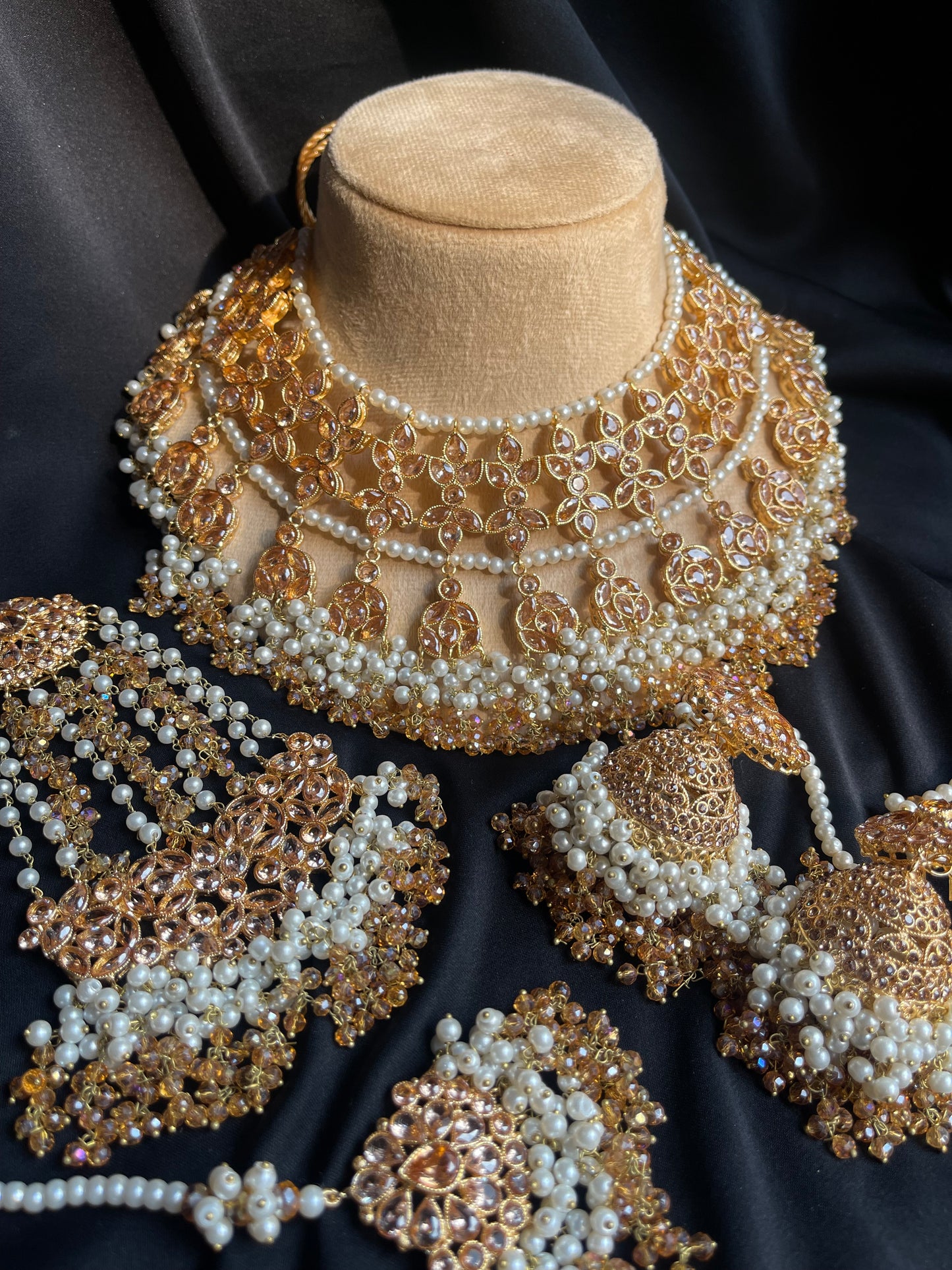 The Royal Charm Bridal Set