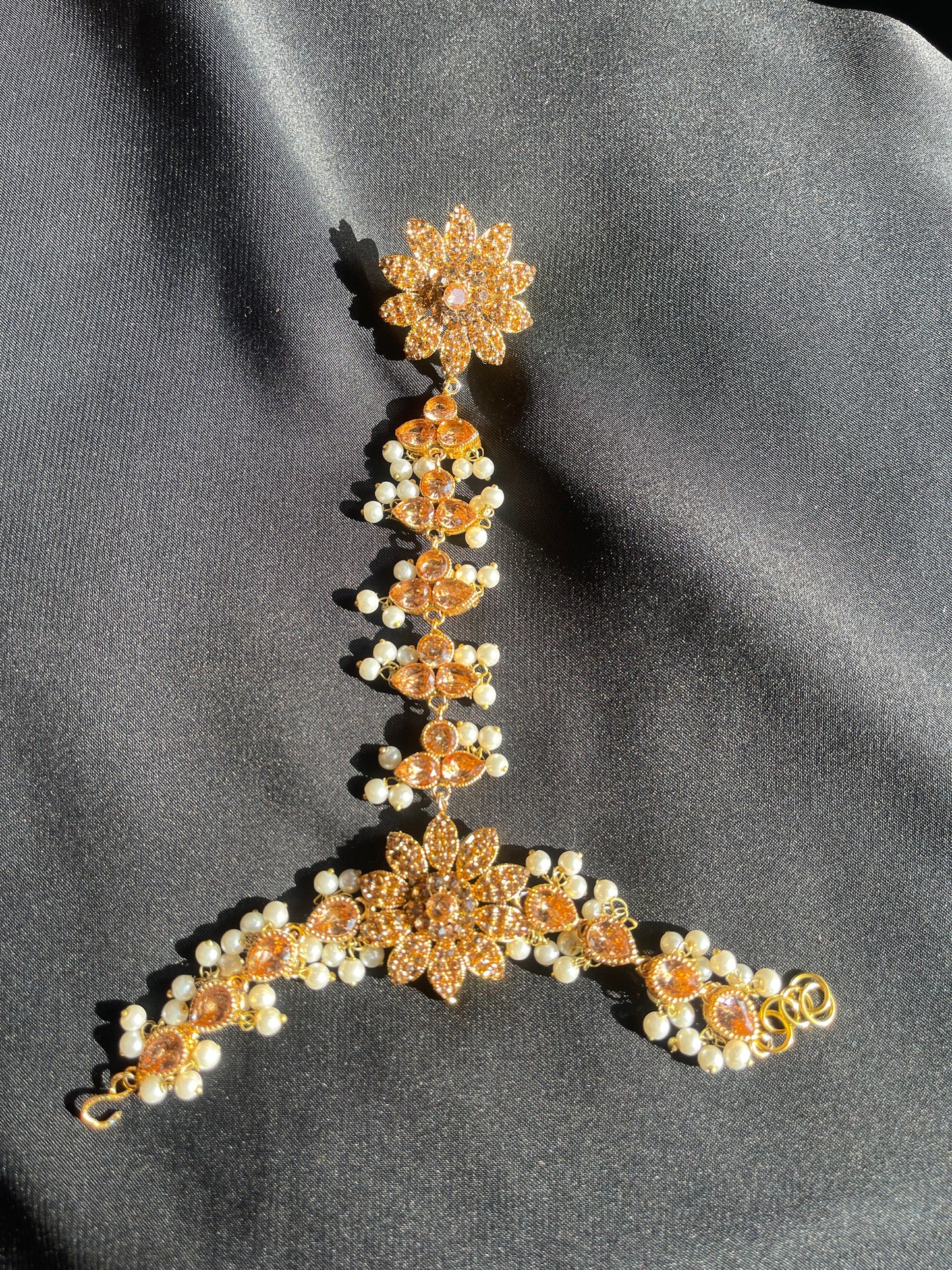 Sparkle Gold-Plated Angla – Champagne Stones & White Pearls