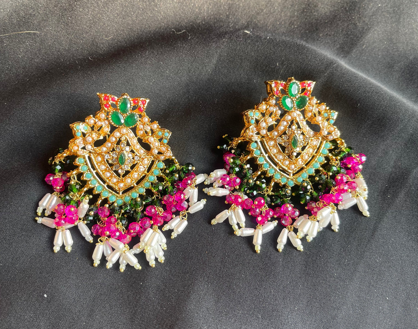 Saanvi Gold-Plated Tops – Pink & Ferozi Stones with Multicolor Pearls