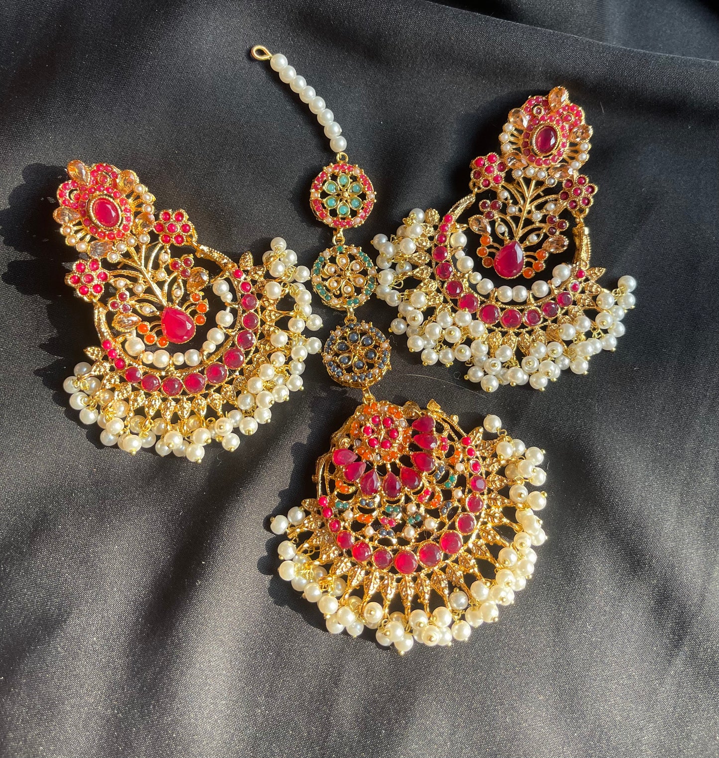 Blush Bloom Gold-Plated Earrings & Bindiya Set – Ruby Pink & White Pearls