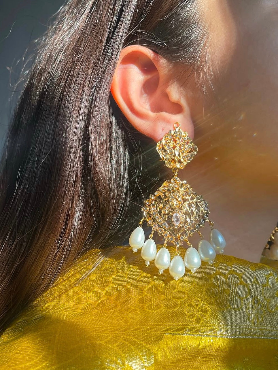 ARIKA EARRINGS