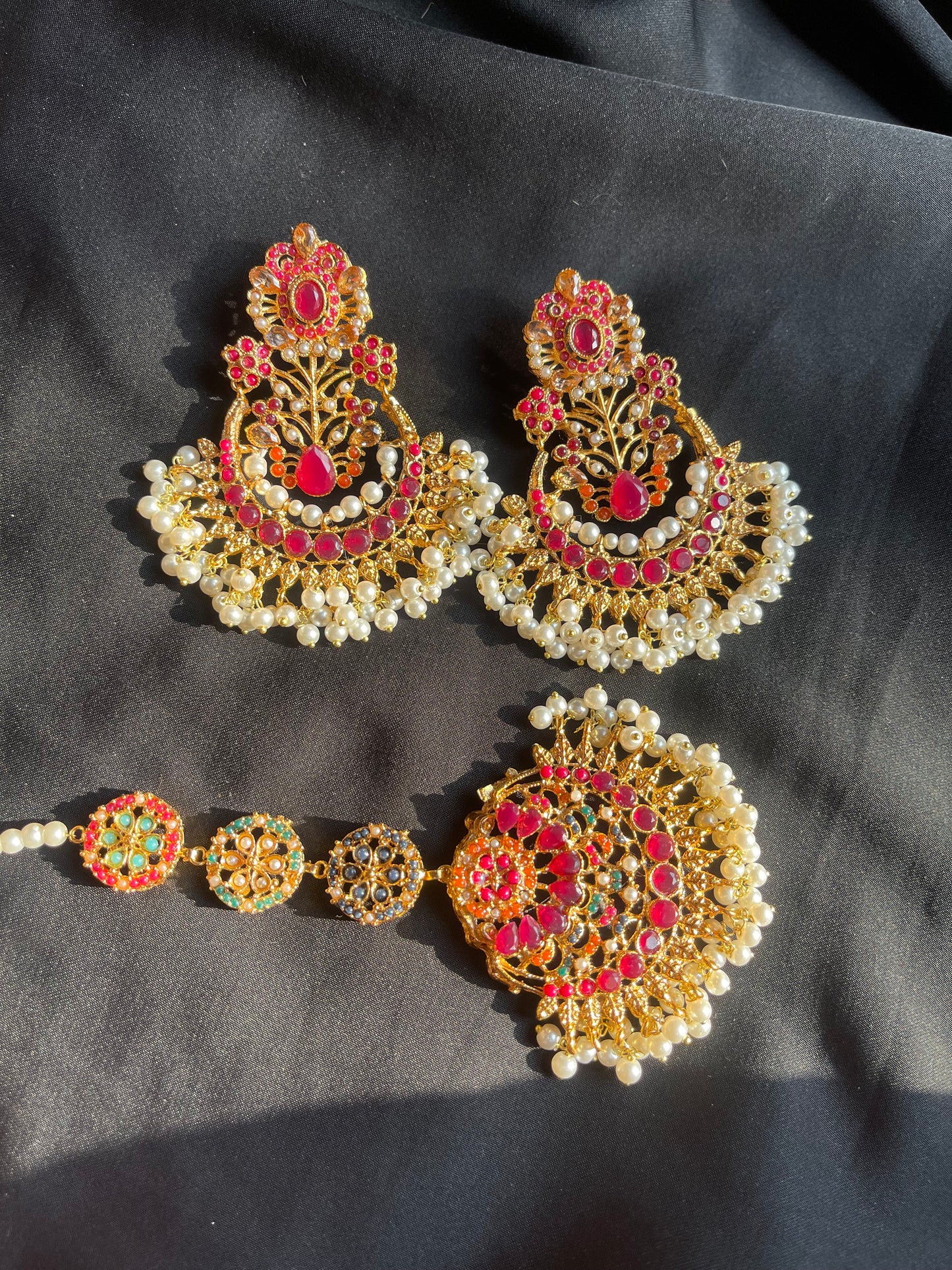 Blush Bloom Gold-Plated Earrings & Bindiya Set – Ruby Pink & White Pearls