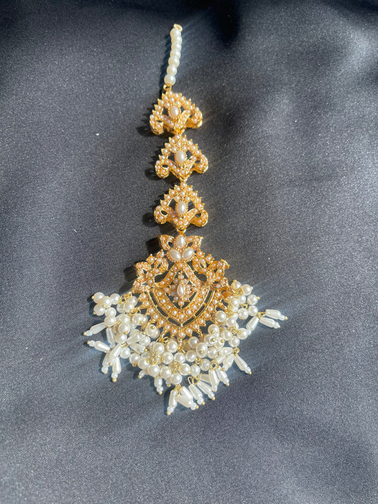 Resham Bindiya – Lightweight Gold-Plated Beauty with Intricate Beads